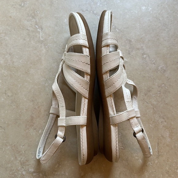Wear.Ever. White Andrea Sandal SZ 8 - Picture 4 of 8